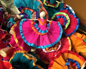 Dancer Crepe Husk Hand Made Mini 5in