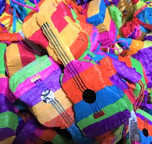 Pinata Guitar Mini 7in