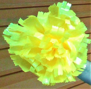Flower Marigold Plastic Large 7.5in (pompom)