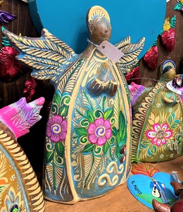 Red Clay Angel Painted W/dove 5x18.5