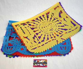Papel Picado Lrg 18x13in 18ft Fiesta