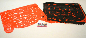 Plastic Picado Lrg 17x12in 18ft Halloween